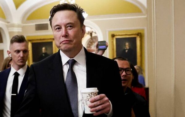 Musk: Congress should not vote to extend funding