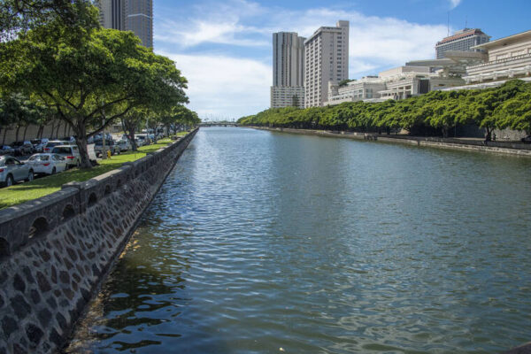 Kokua Line: What’s up with Ala Wai pedestrian bridge?