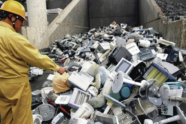 Tech View: Eliminate old tech clutter that has no usefulness