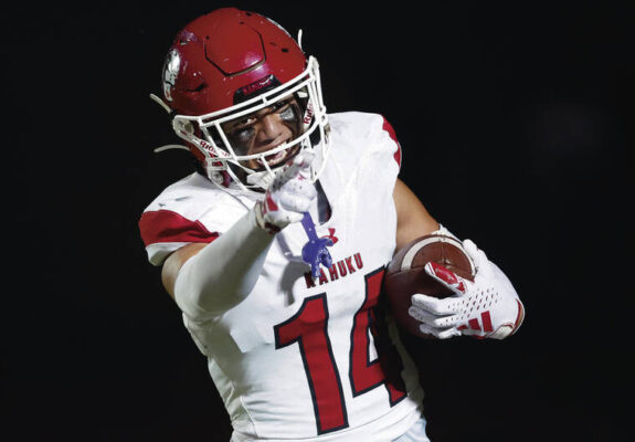 State football preview: No. 1 Kahuku vs. No. 2 Saint Louis in Open Division final